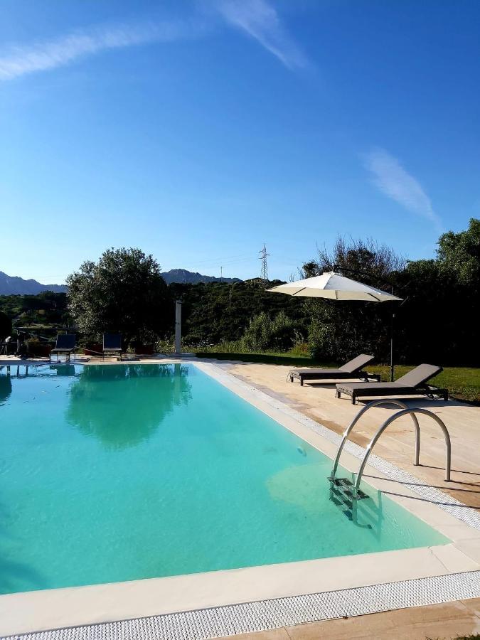 Villa Alba Esclusiva Villa Con Piscina A Sfioro E Vista Mozzafiato Sul Mare Cugnana Kültér fotó