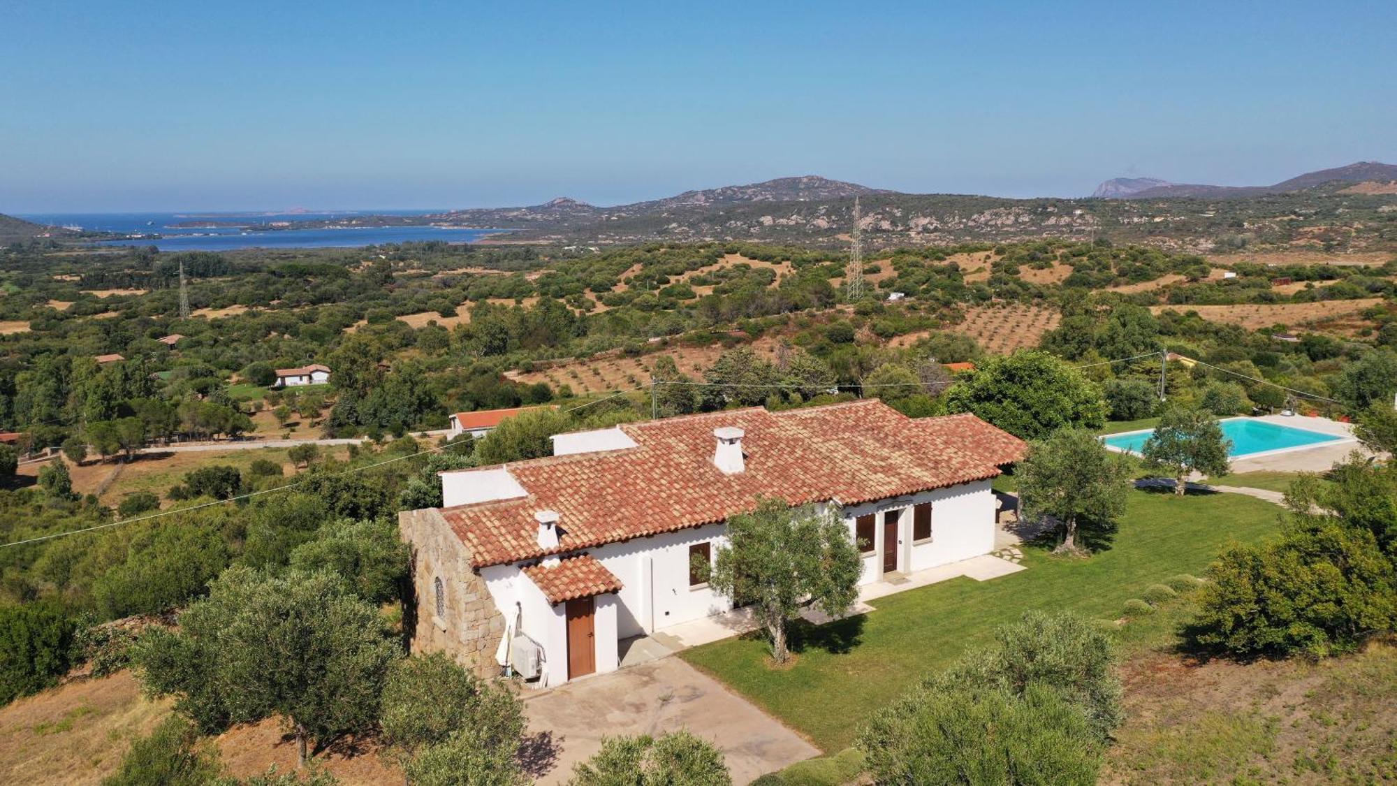 Villa Alba Esclusiva Villa Con Piscina A Sfioro E Vista Mozzafiato Sul Mare Cugnana Kültér fotó