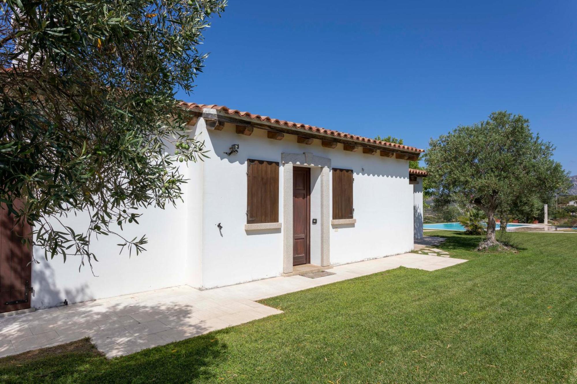 Villa Alba Esclusiva Villa Con Piscina A Sfioro E Vista Mozzafiato Sul Mare Cugnana Kültér fotó