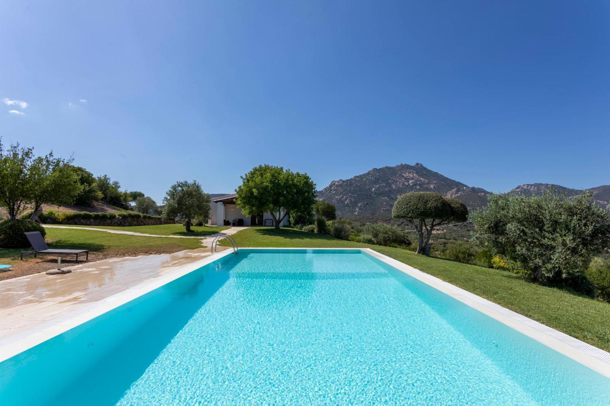 Villa Alba Esclusiva Villa Con Piscina A Sfioro E Vista Mozzafiato Sul Mare Cugnana Kültér fotó