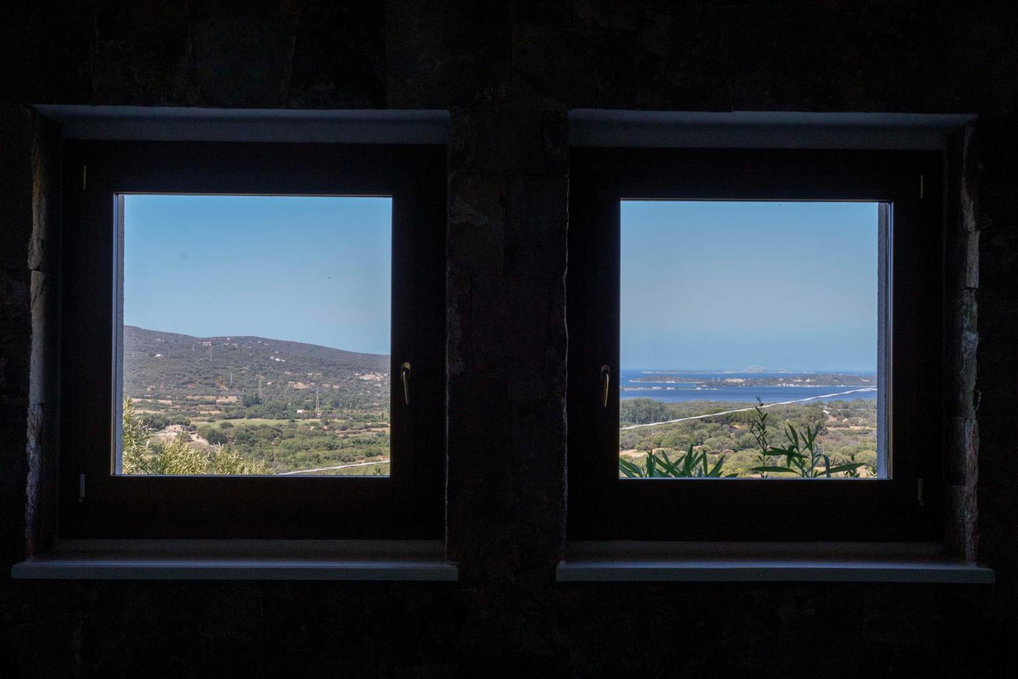 Villa Alba Esclusiva Villa Con Piscina A Sfioro E Vista Mozzafiato Sul Mare Cugnana Kültér fotó