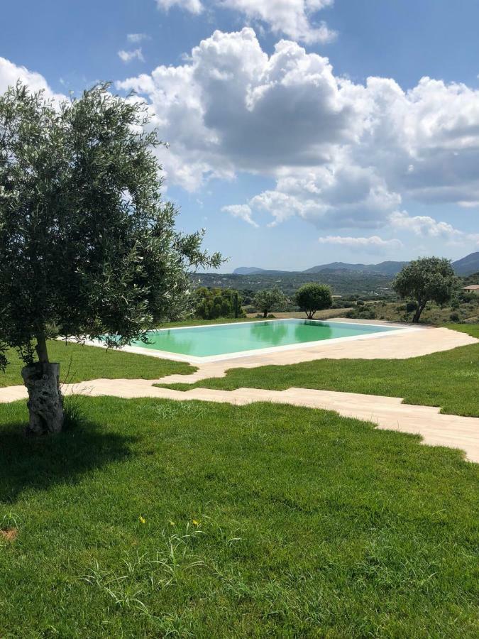 Villa Alba Esclusiva Villa Con Piscina A Sfioro E Vista Mozzafiato Sul Mare Cugnana Kültér fotó